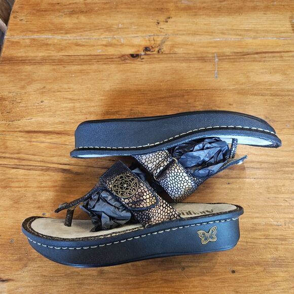 Alegria Carina Bronze Platform Thong Sandals Womens US 7.5/ EU 38 Summer - Picture 6 of 8